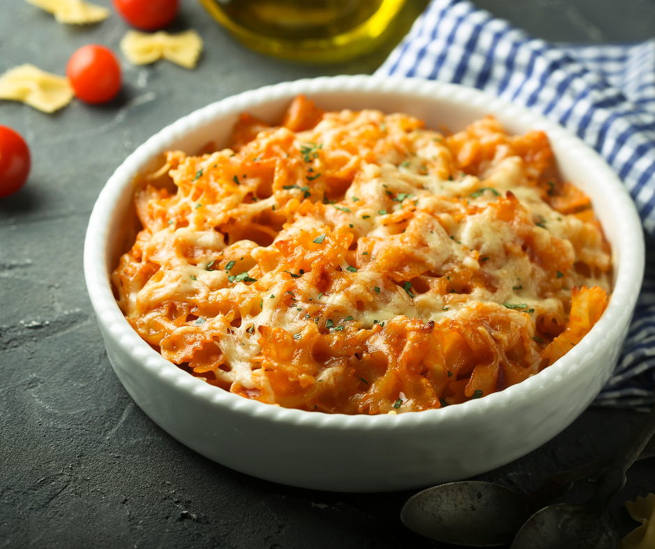 Nudelauflauf mit Tomate und Schafskäse – SCHÖNE JAHRE